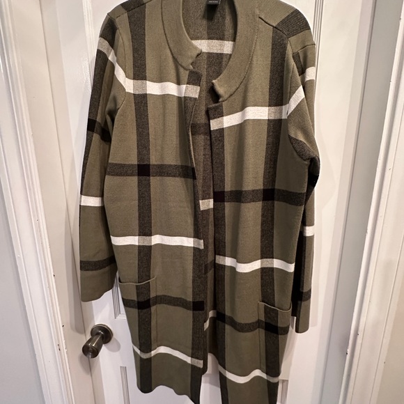 Tahari Plaid Open Front Cardigan - Picture 1 of 3